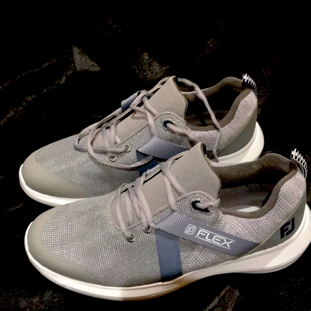 Men’s foot joy shoe